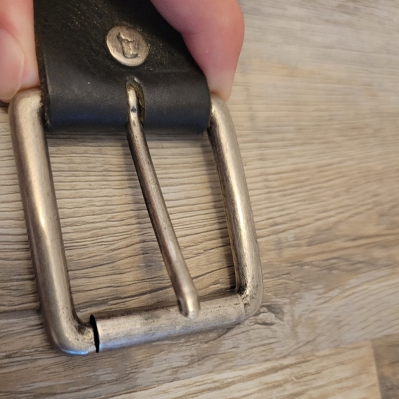 Will leather goods studded belt - Picture 5 of 9